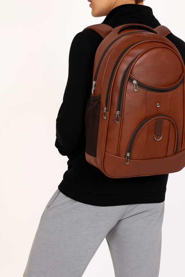 File 00000000519861f495d84a16a7794596 600x900